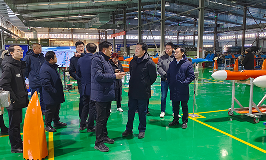 北京经济技术开发区工委书记张强一行莅临黄金城集团宇达无人智能产业园考察调研
